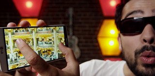YouTube-Star schafft musikalisches Kunstwerk mit LG G3