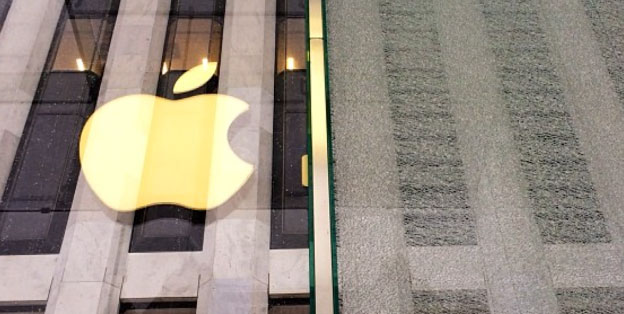 Teurer SpaÃŸ: Apple-Store Glasschaden auf der 5th Avenue