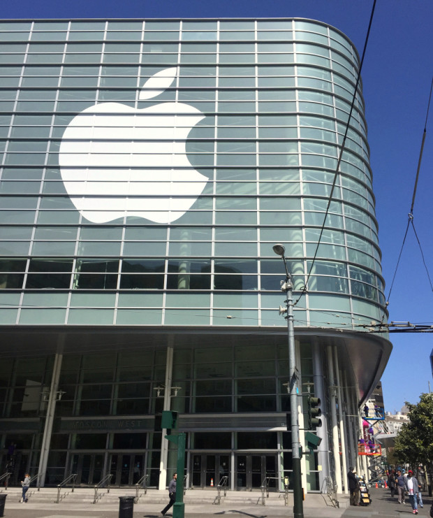 moscone-apple-logo